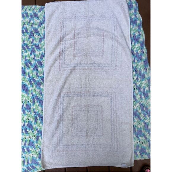 Vintage Bath Towel Vera - Picture 3 of 5